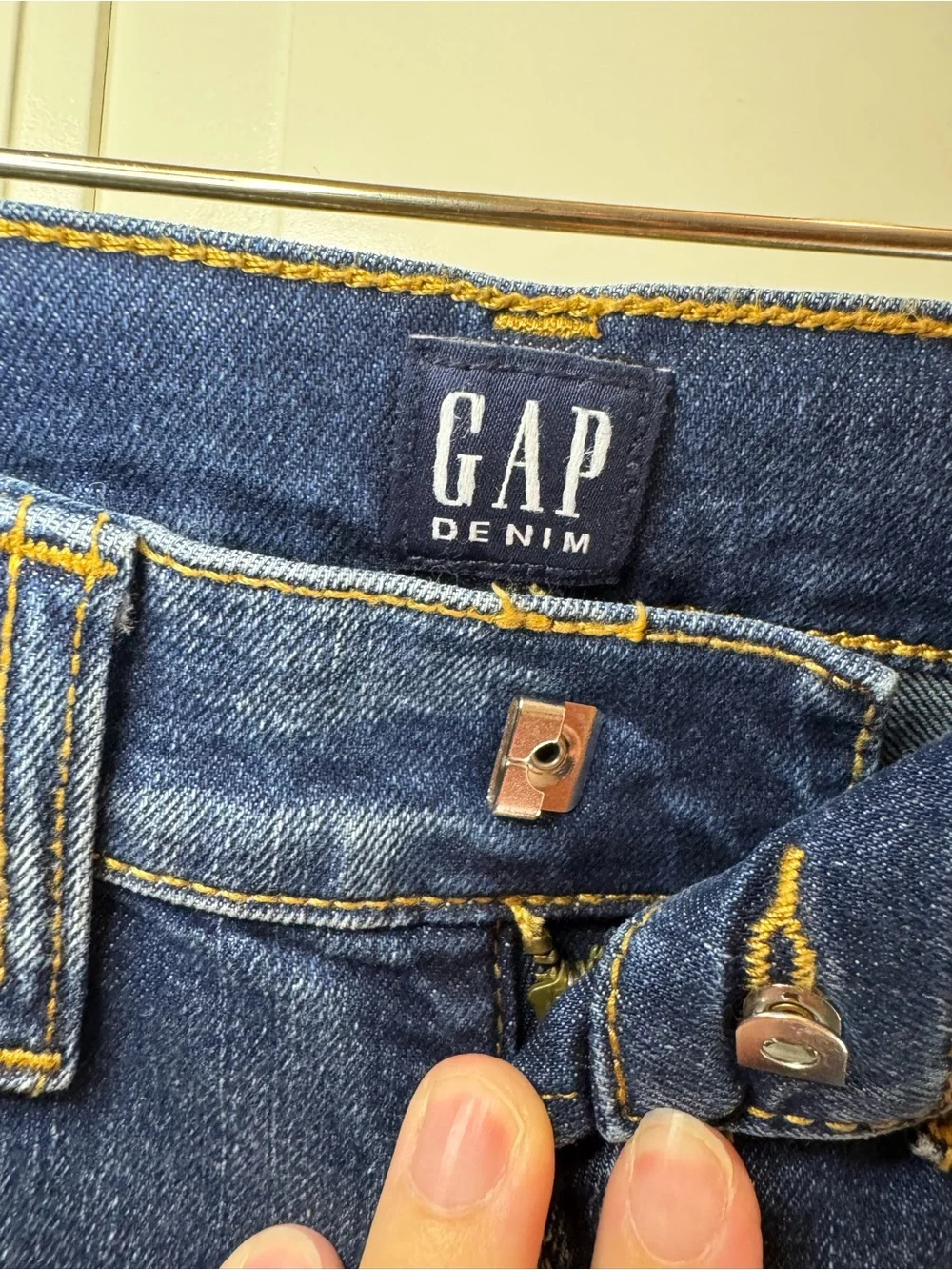 GAP Straight Leg Denim Jeans Size 5 Blue Medium Wash Pockets Cotton